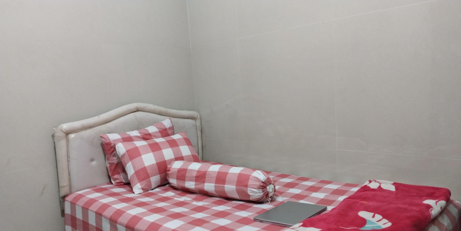 Kamar 103 Kost Wikas