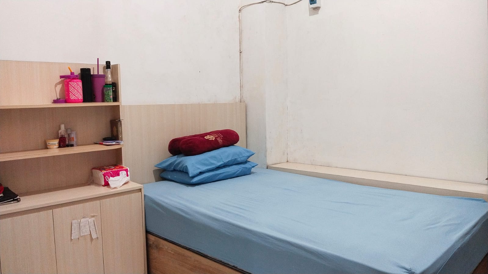 Kamar 204 Kost Wikas